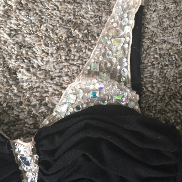 Cocktail dress - Picture 2 of 3